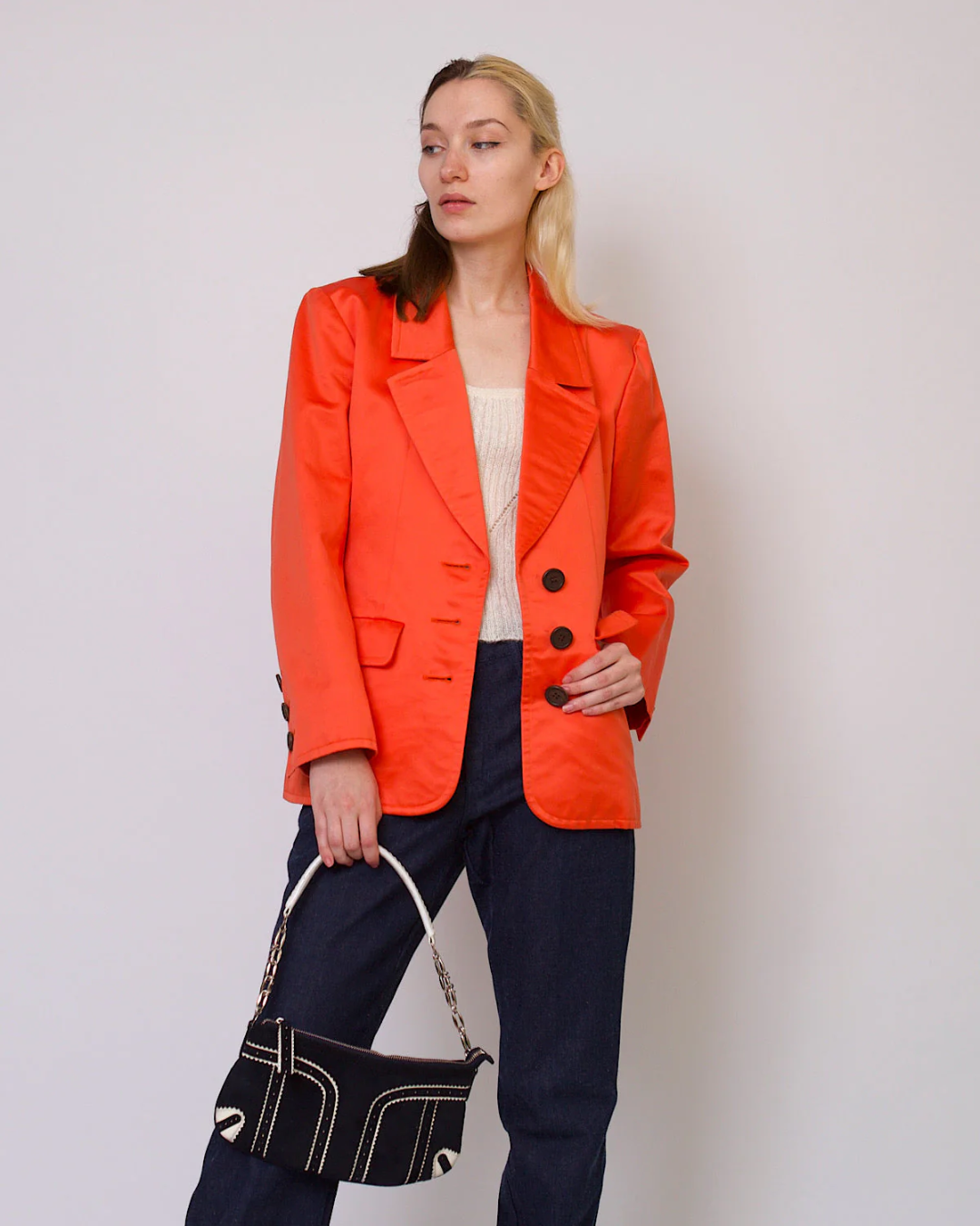 Tips for Spring Cleaning Your Wardrobe (Mindfully!)