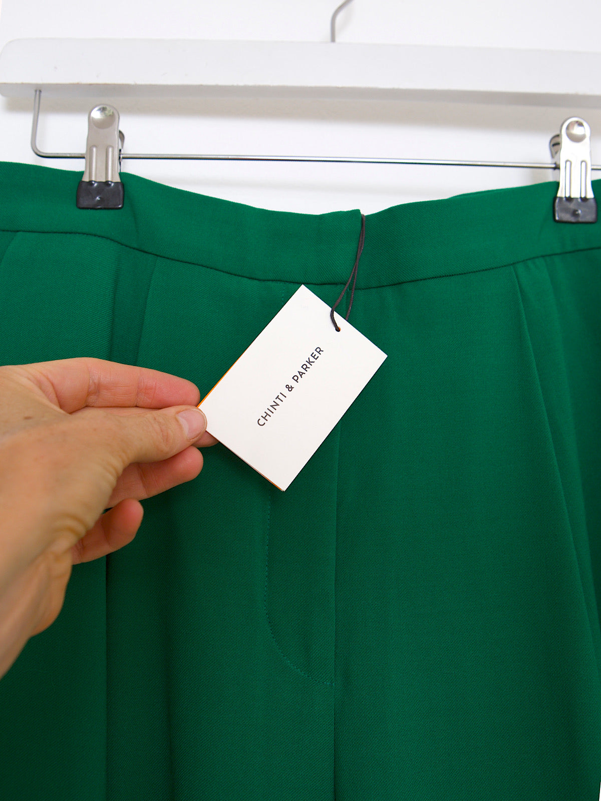 Smart green pleated trousers by CHINTI & PARKER