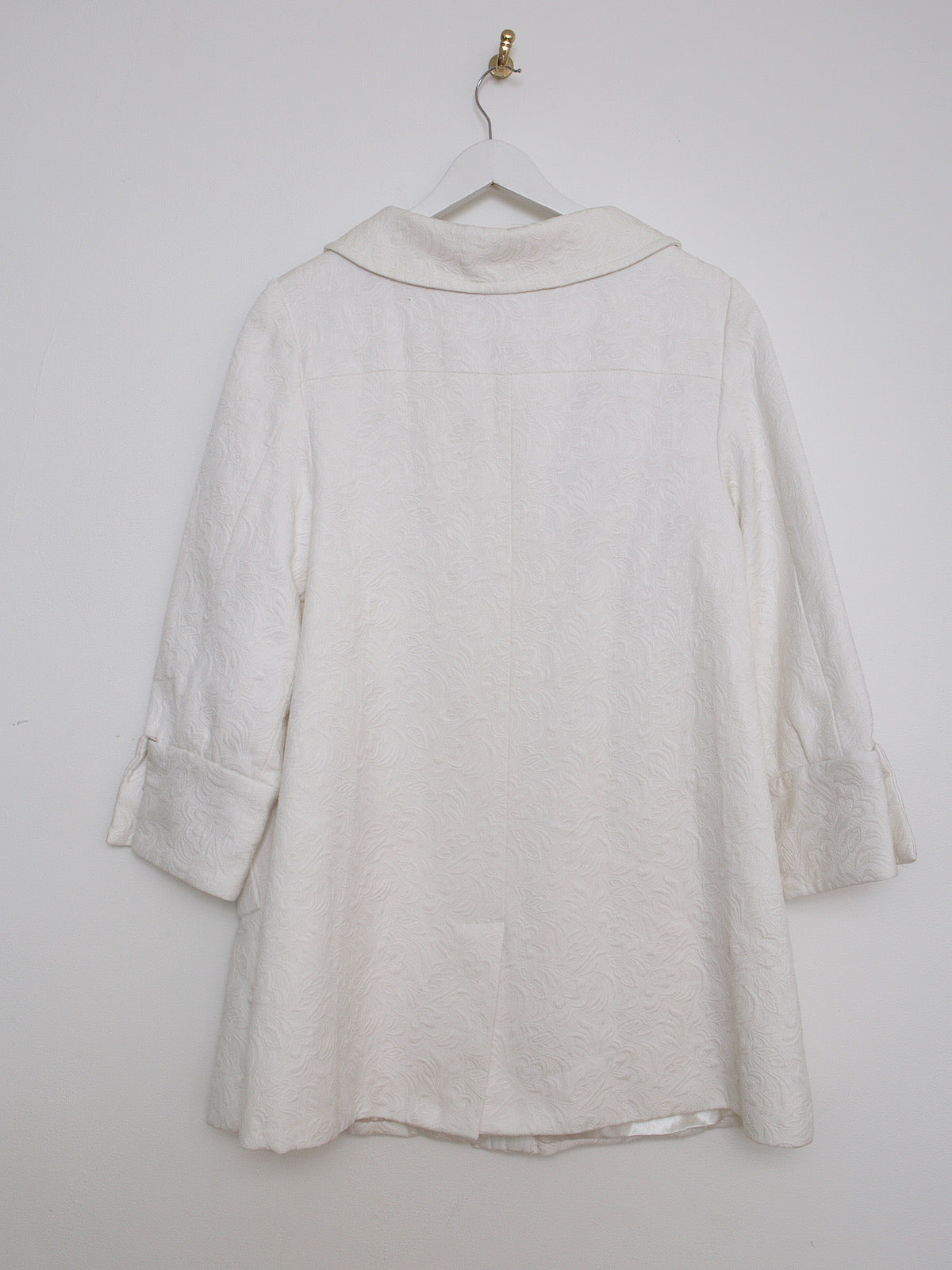 60s style coat short length 3/4 sleeves