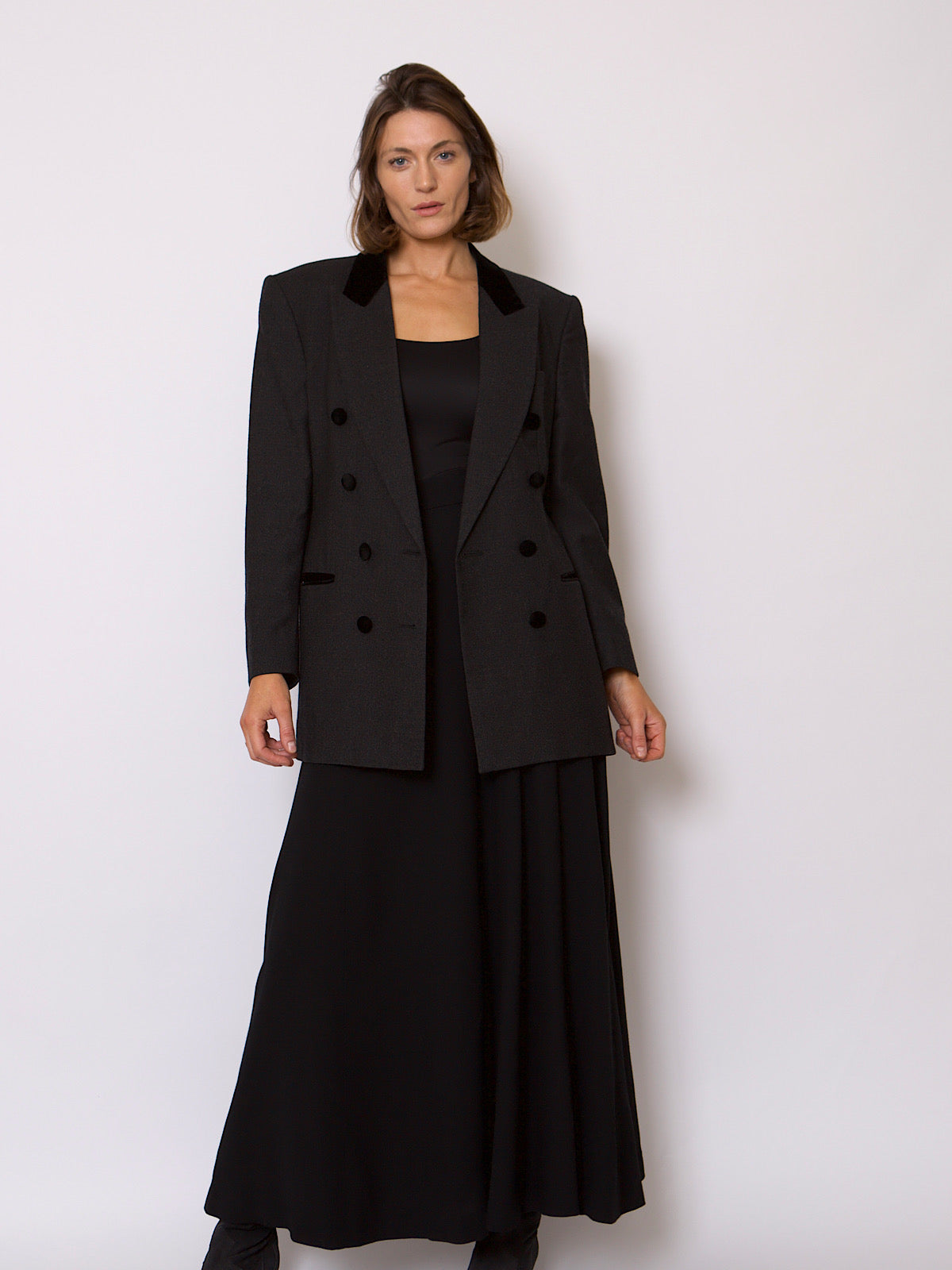 80s GREY WOOL VINTAGE BLAZER BLACK VELVET DETAILS