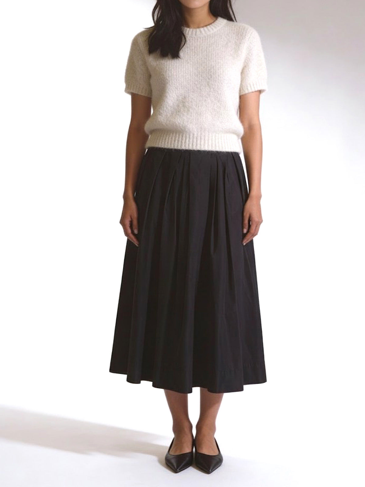 90S VINTAGE BLACK PLEATED MIDI SKIRT BY MAXMARA