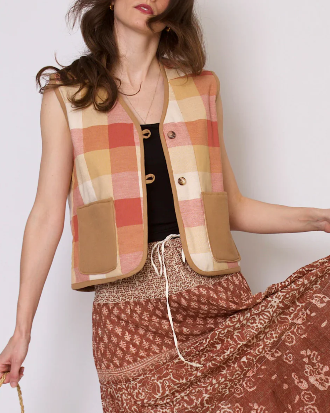 What Are The Benefits of Vintage Fashion?