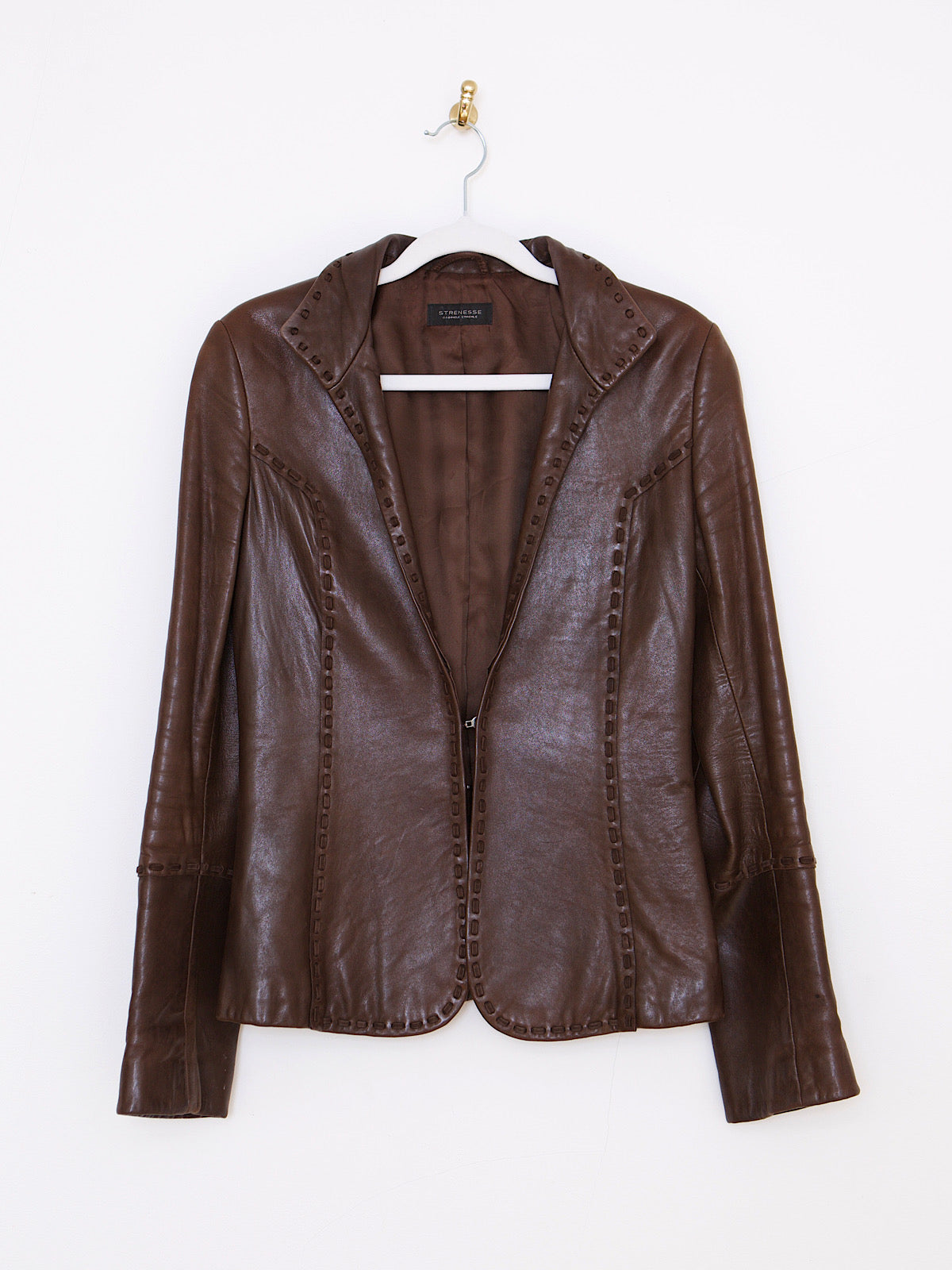 Luxury Y2K brown leather jacket fitted design