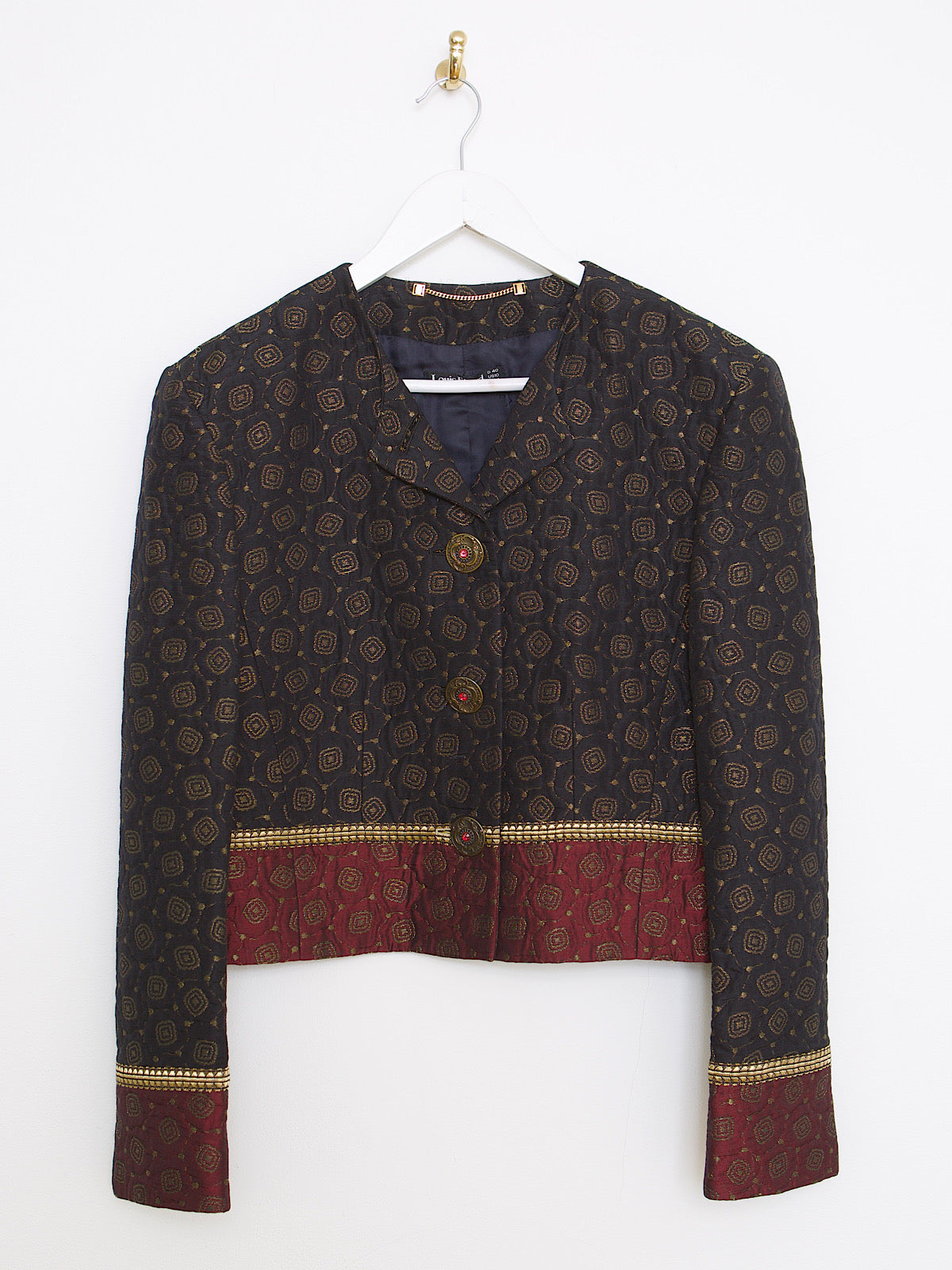 Vintage short jacket with pretty jewellery buttons