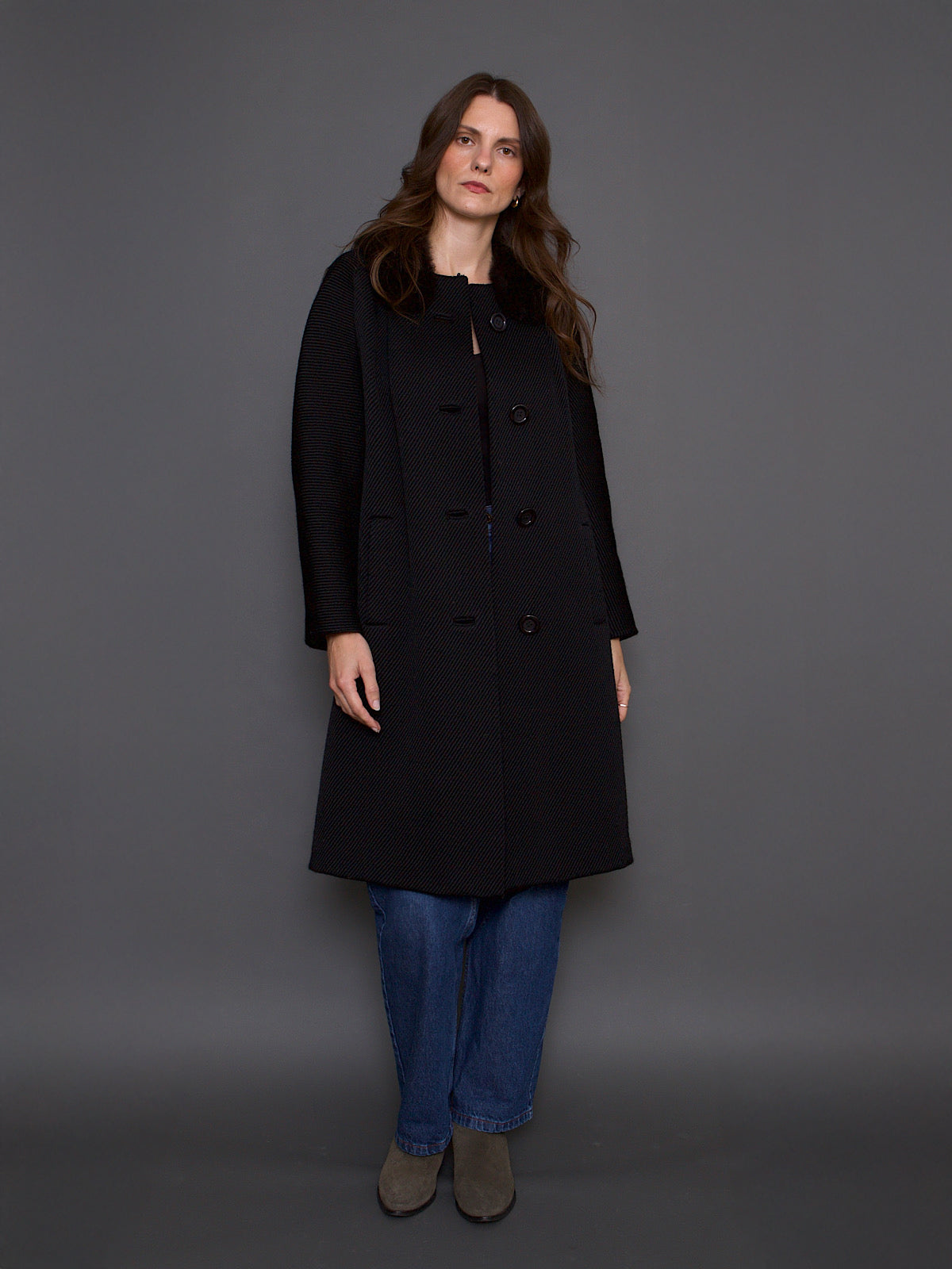 60S VINTAGE BLACK WOOL COAT FAUX FUR COLLAR