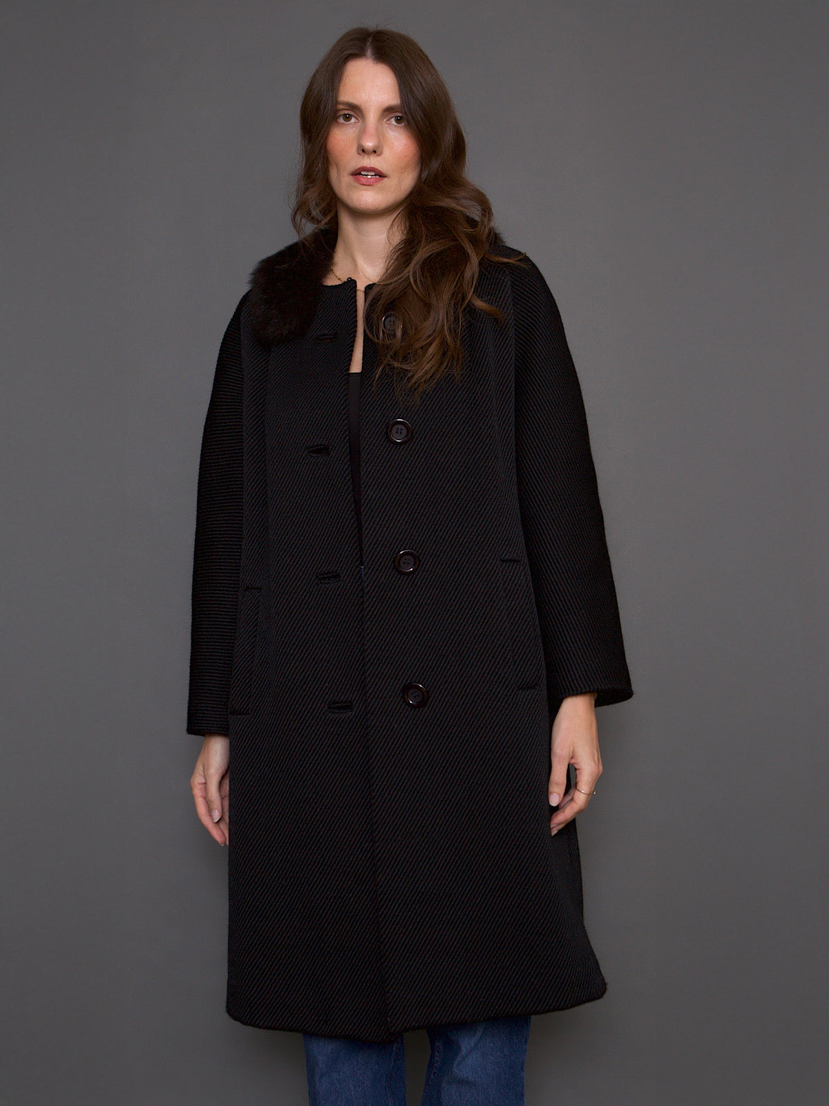 60S VINTAGE BLACK WOOL COAT FAUX FUR COLLAR