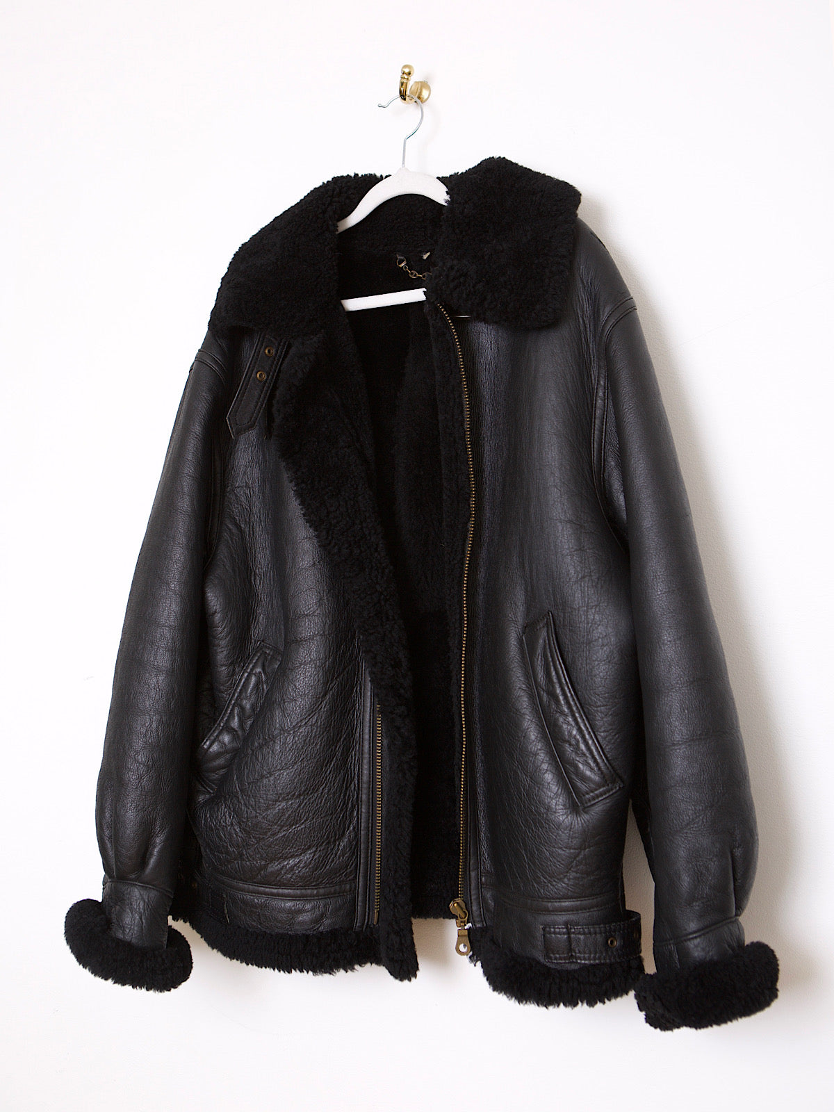 VINTAGE BLACK LEATHER SHEARLING FLYING JACKET